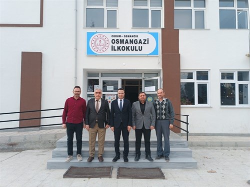 Kaymakamımız Sayın Ayhan AKPAY İlçemiz  Osmangazi İlkokulu'nu Ziyaret Etti.
